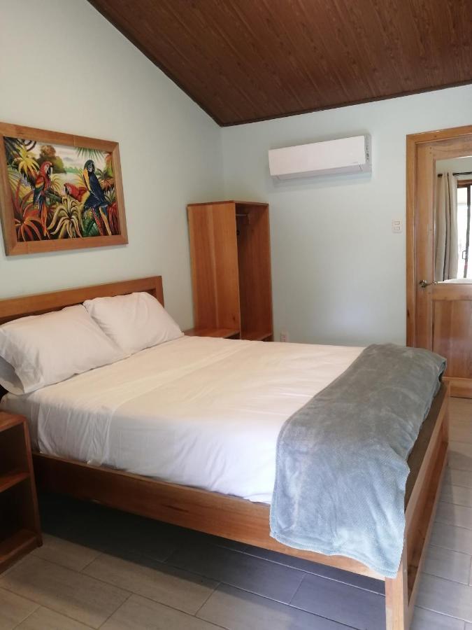 Playa Blanca Macaw Hotel Conte Екстериор снимка